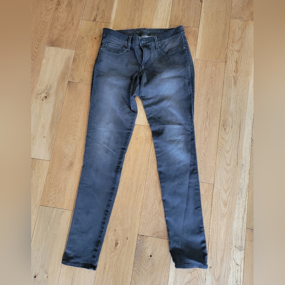 Express low rise Jean legging size 6